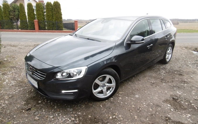 Volvo V60 cena 38900 przebieg: 274213, rok produkcji 2015 z Nowe Warpno małe 781